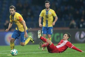 欧博app下载 -德国杯冲刺阶段走向成谜；里昂调整名单；媒体盛赞；数据趋势出现新变化(波特的三种基本竞争战略)