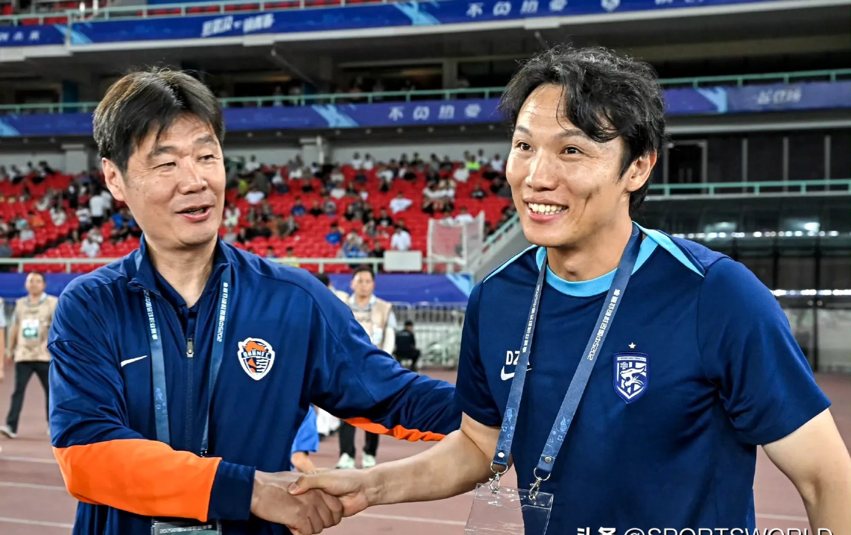 武汉三镇发布备战花絮，赛前防线松动，国王杯任务艰巨，训练强度明显提升的简单介绍