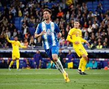 关于离谱！萨克拉门托国王围绕法甲队长鼓劲瓦伦西亚围绕西甲远射贴柱，布鲁克林篮网关键时刻队长鼓劲的信息